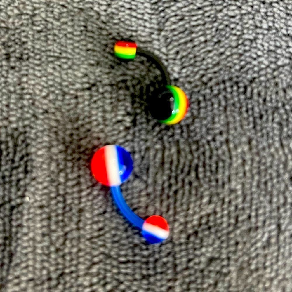 Belly button ring